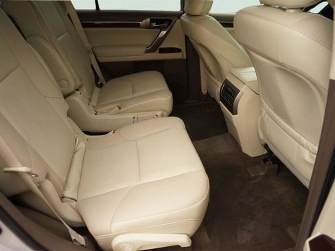 Used 2017 Lexus GX 460 Premium AWD/4WD image 16