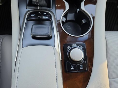 Used 2019 Lexus RX 350 AWD w/ Navigation Package image 17