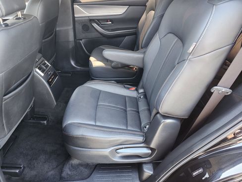 Used 2024 MAZDA CX-90 Plug-In Hybrid w/ Premium Pkg AWD/4WD image 19