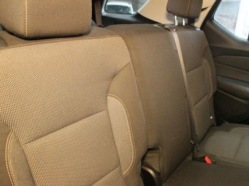 Used 2020 Chevrolet Traverse LT w/ Driver Confidence II Package image 14