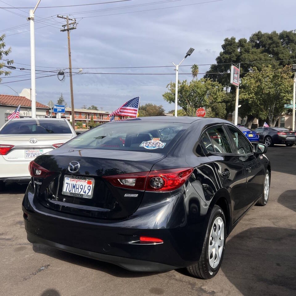 Used 2016 MAZDA MAZDA3 i Sport FWD image 8