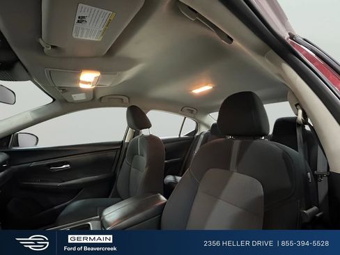 Used 2024 Nissan Sentra SV FWD image 11