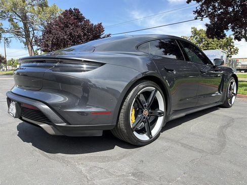 Used 2020 Porsche Taycan Turbo S w/ Premium Package AWD/4WD image 10