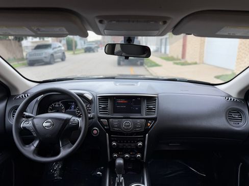 Used 2019 Nissan Pathfinder S AWD/4WD image 36