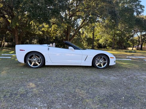 Used 2007 Chevrolet Corvette Convertible w/ Preferred Equipment Group image 5