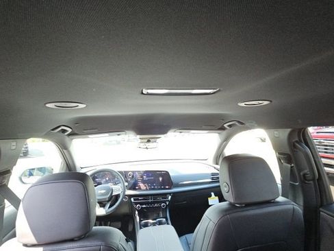 New 2026 Chevrolet Traverse LT w/ Driver Confidence Package image 40