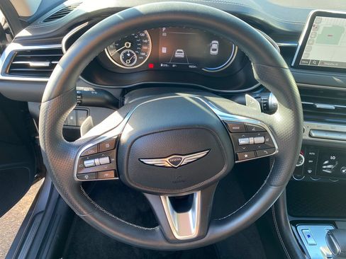 Certified 2025 Genesis G70 2.5T RWD image 14