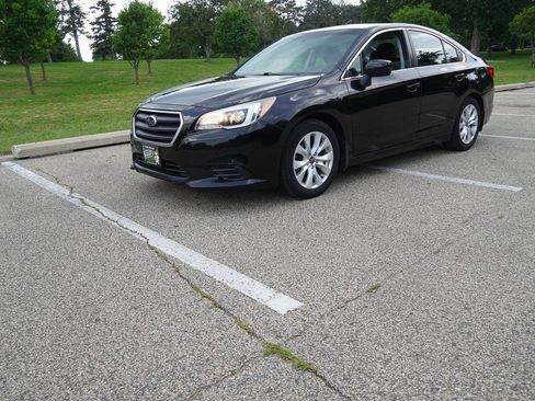 Used 2015 Subaru Legacy 2.5i Premium w/ Popular Package #2 AWD/4WD image 3