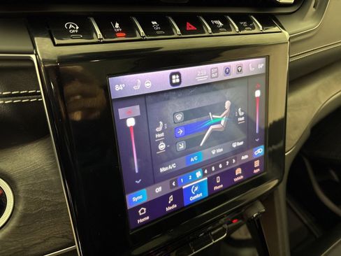 Used 2022 Jeep Grand Cherokee Limited w/ Trailer Tow Prep Group (B) image 26