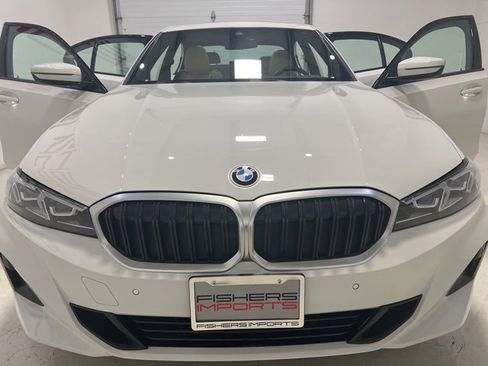 Used 2023 BMW 330i xDrive 330i xDrive w/ Driving Assistance Package image 14
