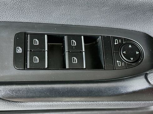 Used 2025 MAZDA CX-50 AWD 2.5 Hybrid w/ Premium Pkg image 15