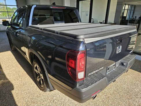 Used 2023 Honda Ridgeline Black Edition image 4