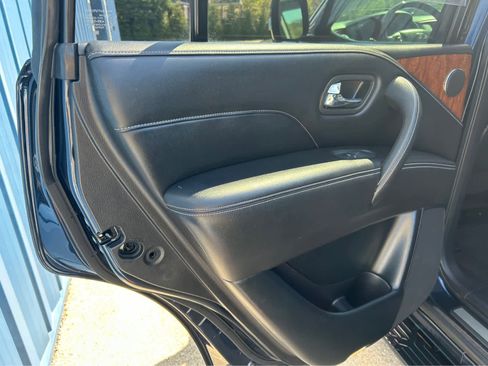 Used 2019 INFINITI QX80 Luxe image 27