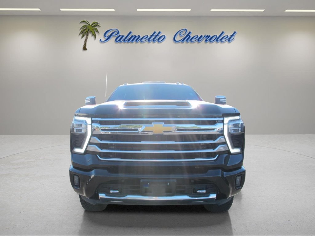 Used 2024 Chevrolet Silverado 2500 High Country w/ High Country Premium Package AWD/4WD image 7