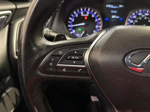 Used 2017 INFINITI Q60 Red Sport 400 image 27