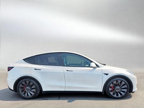 Used 2020 Tesla Model Y Performance AWD/4WD image 6