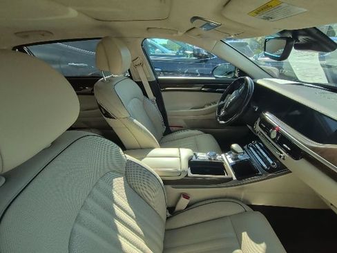 Used 2018 Genesis G90 3.3T Premium AWD/4WD image 2