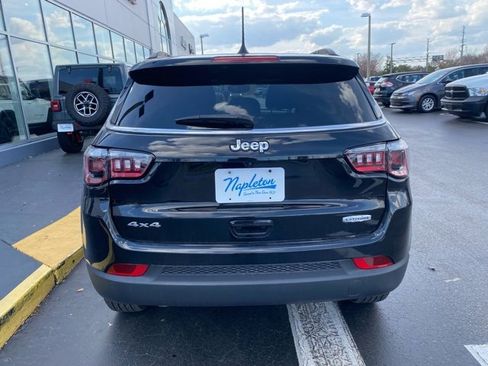 Used 2024 Jeep Compass Latitude image 7