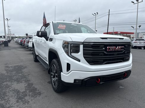 Certified 2023 GMC Sierra 1500 AT4 w/ AT4 Premium Package image 4