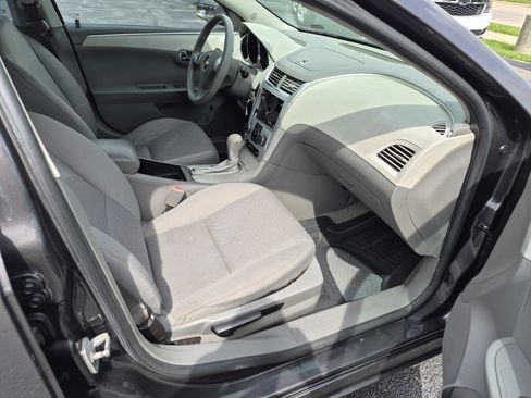 Used 2012 Chevrolet Malibu LS FWD image 12