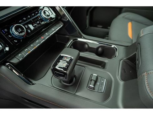 New 2026 GMC Sierra 1500 AT4 w/ AT4 Premium Package AWD/4WD image 25