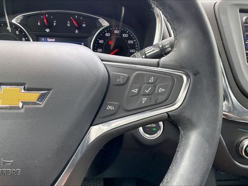 Used 2024 Chevrolet Equinox LT FWD image 19