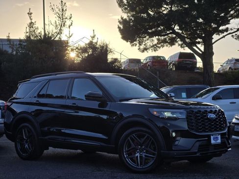 New 2026 Ford Explorer ST w/ Sun And Sound Package image 2