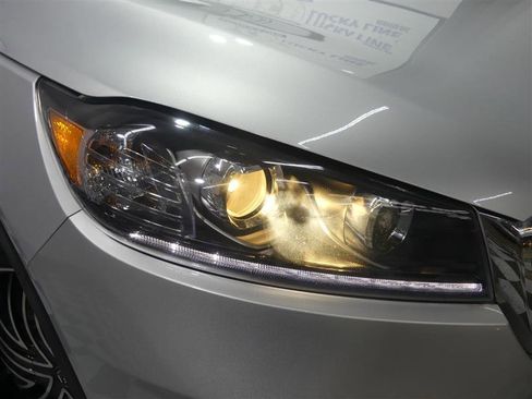 Used 2020 Kia Sorento LX w/ LX I4 Convenience Package image 15