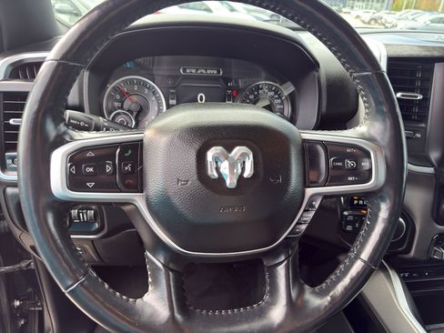 Used 2019 RAM 1500 Big Horn AWD/4WD image 16