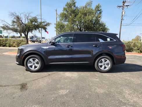 New 2026 Kia Sorento LX image 4