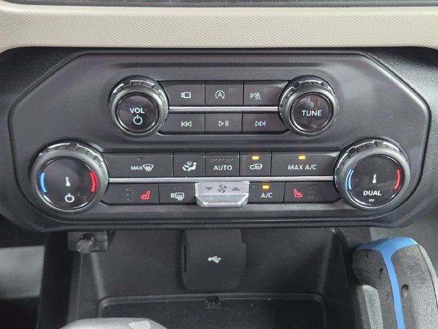 Used 2022 Ford Bronco Wildtrak AWD/4WD image 18