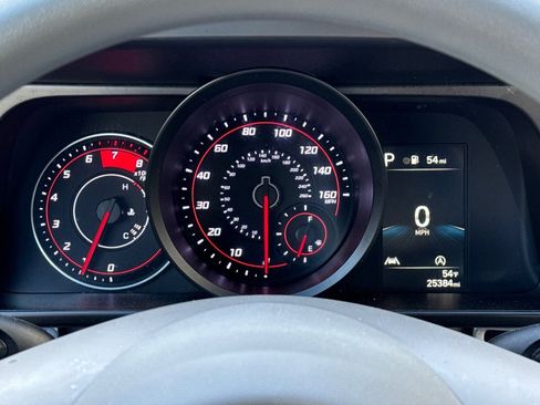 Used 2023 Hyundai Elantra SE image 24