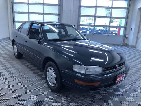 Used 1993 Toyota Camry LE FWD image 32