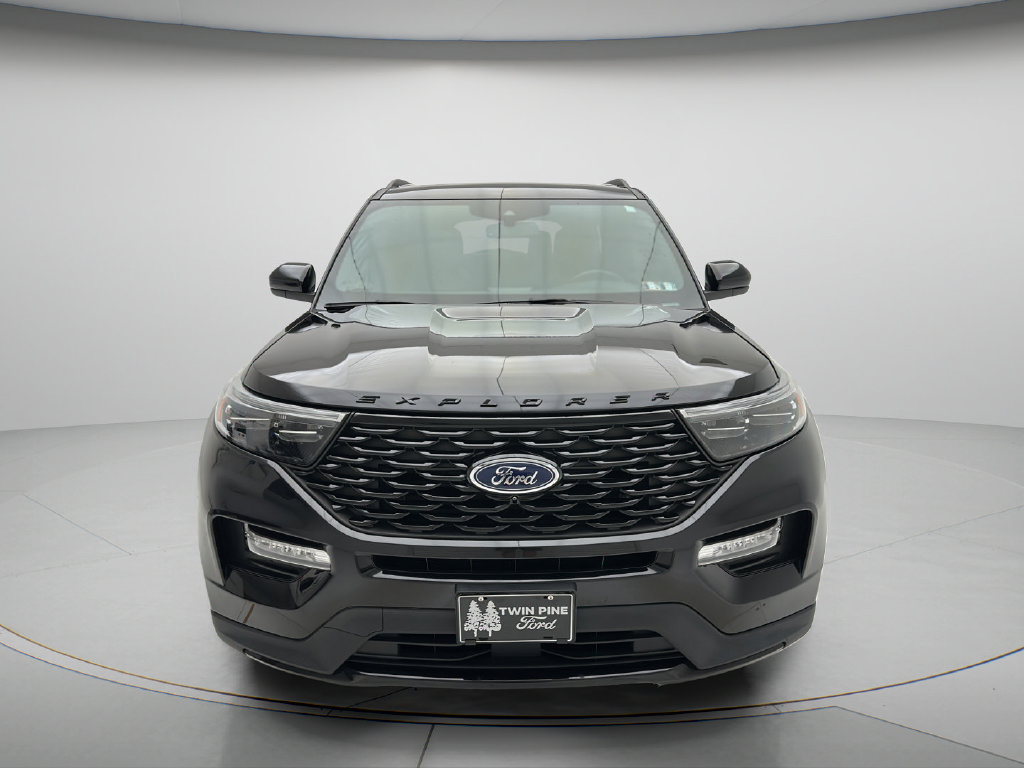 Used 2023 Ford Explorer ST-Line w/ Class IV Trailer Tow Package AWD/4WD image 2