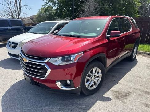 Used 2018 Chevrolet Traverse LT FWD image 3