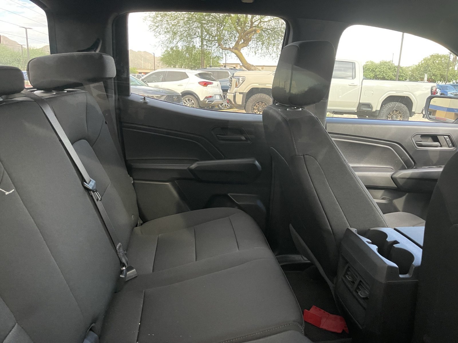 Used 2024 Chevrolet Colorado Trail Boss w/ Advanced Trailering Package AWD/4WD image 7