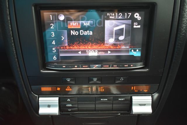 Used 2010 Porsche Cayenne AWD/4WD image 29
