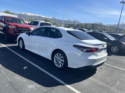 Used 2023 Toyota Camry LE image 5