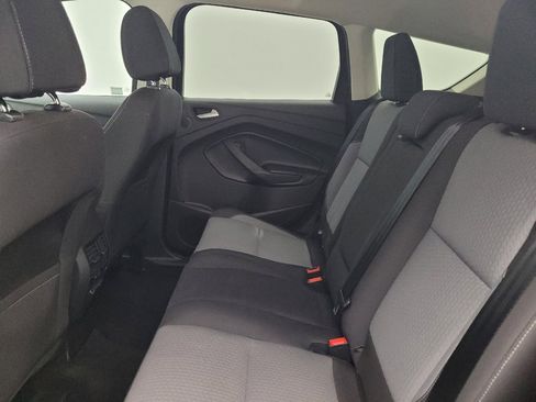 Used 2017 Ford Escape SE w/ Equipment Group 201A AWD/4WD image 18