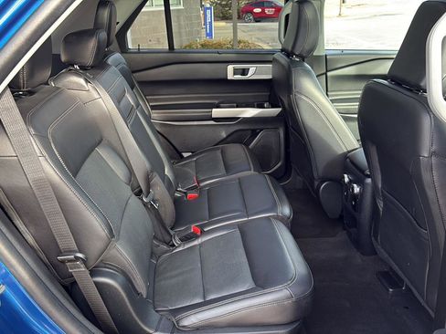 Used 2021 Ford Explorer Limited w/ Class III Trailer Tow Package image 21