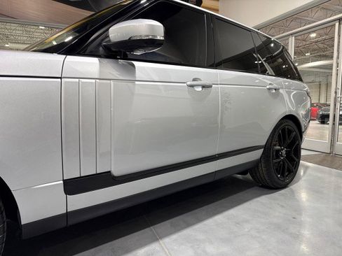 Used 2016 Land Rover Range Rover HSE image 22