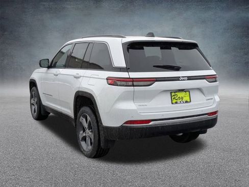New 2026 Jeep Grand Cherokee Limited AWD/4WD image 6