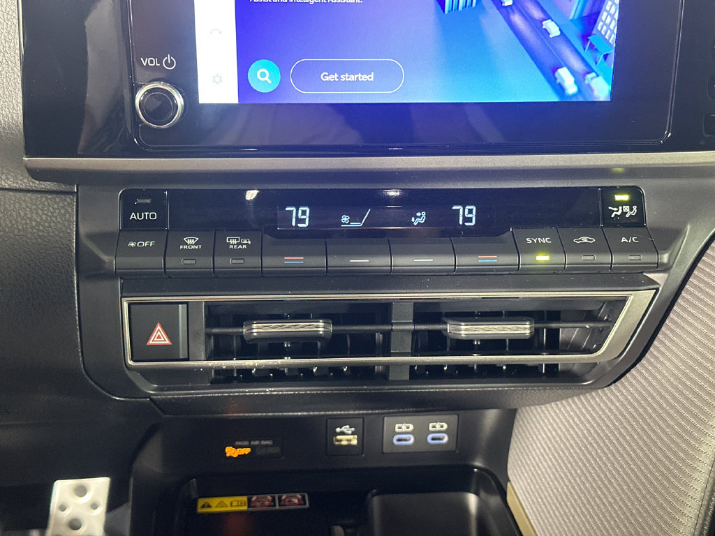 Used 2025 Toyota Camry SE FWD image 29