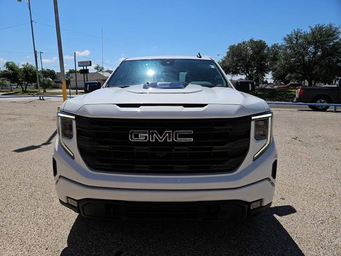 Used 2022 GMC Sierra 1500 Elevation w/ Elevation Premium Package AWD/4WD image 3