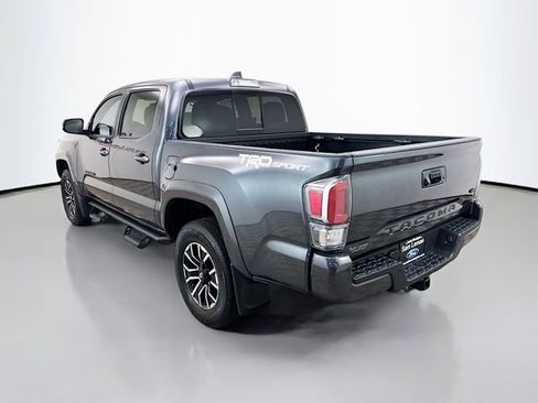 Used 2022 Toyota Tacoma TRD Sport image 5