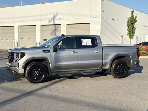 Used 2025 GMC Sierra 1500 Elevation AWD/4WD image 5
