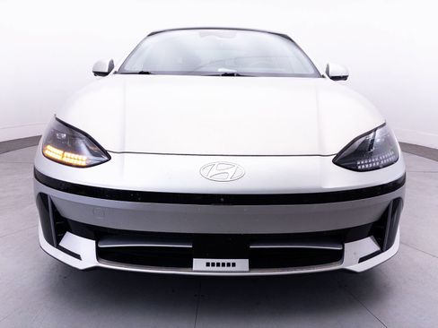 Used 2023 Hyundai Ioniq 6 Limited RWD image 14