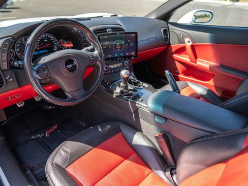 Used 2013 Chevrolet Corvette Grand Sport w/ 2LT Preferred Equipment Group RWD image 4