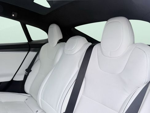 Used 2023 Tesla Model S Plaid AWD/4WD image 28