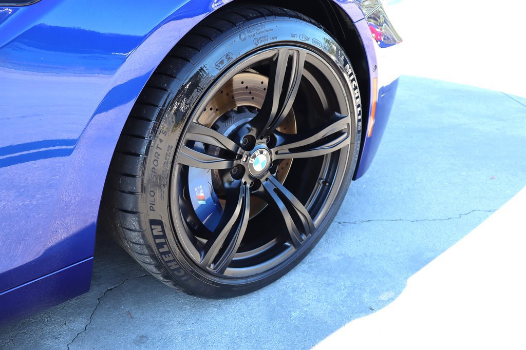 Used 2015 BMW M6 Convertible RWD image 22
